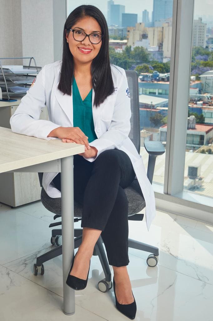 Conoce a la especialista Ginecóloga, Obstetra y Ginecóloga Oncóloga en Naucalpan, México